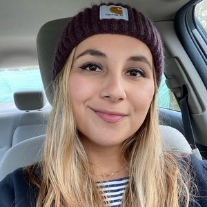 Meet your Posher, Raquel